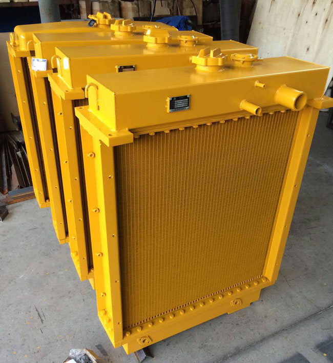 SD22F伐木型推土機原裝散熱水箱總成 SD22F伐木型推土機原裝散熱水箱總成
