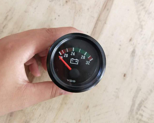 推土機(jī)SD16/SD22/SD23/SD32 電壓表D2140-03200 推土機(jī)SD16/SD22/SD23/SD32 電壓表D2140-03200