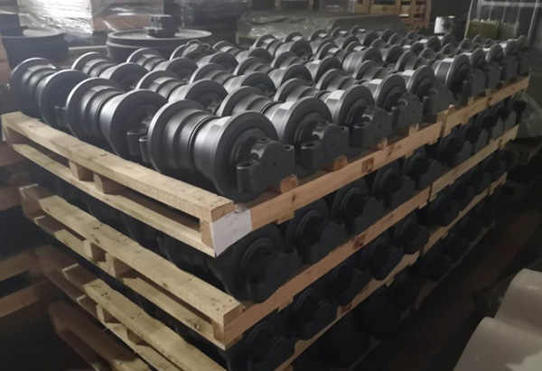 挖機(jī) Komatsu支重輪