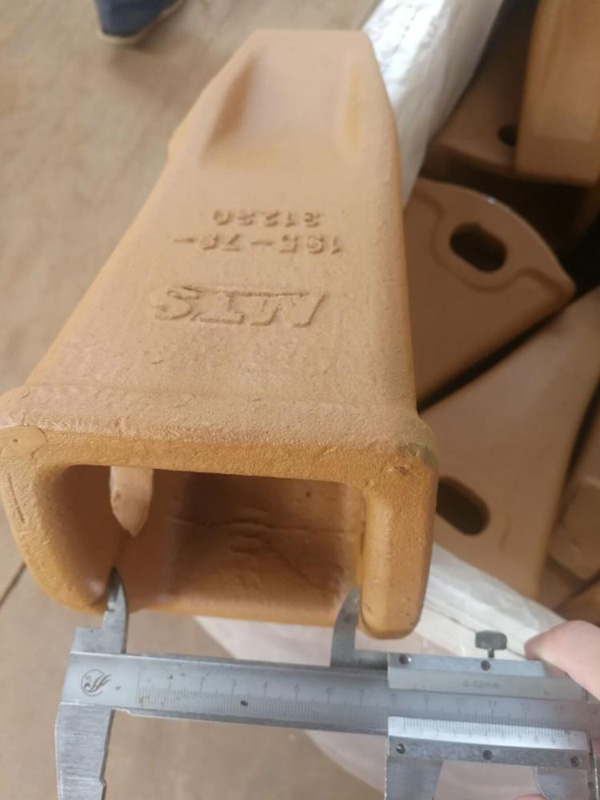 挖掘機(jī)斗齒